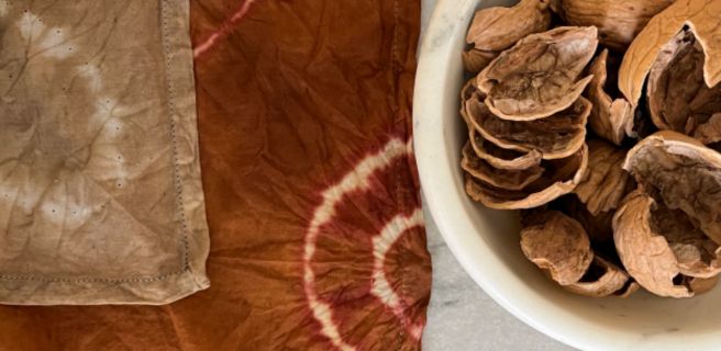 Natural dyeing with walnut